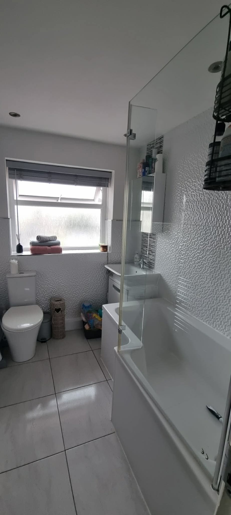 Bathroom after a MooreCleans clean